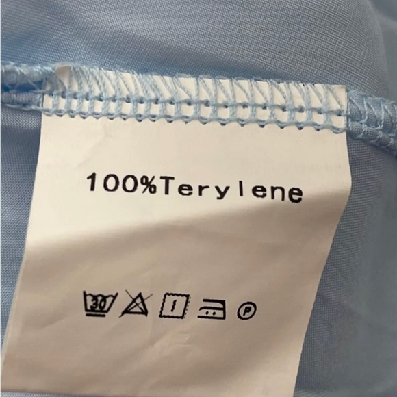 Exlura Baby Blue Smocked Balloon Sleeve Dress Size M NWT - Picture 4 of 4